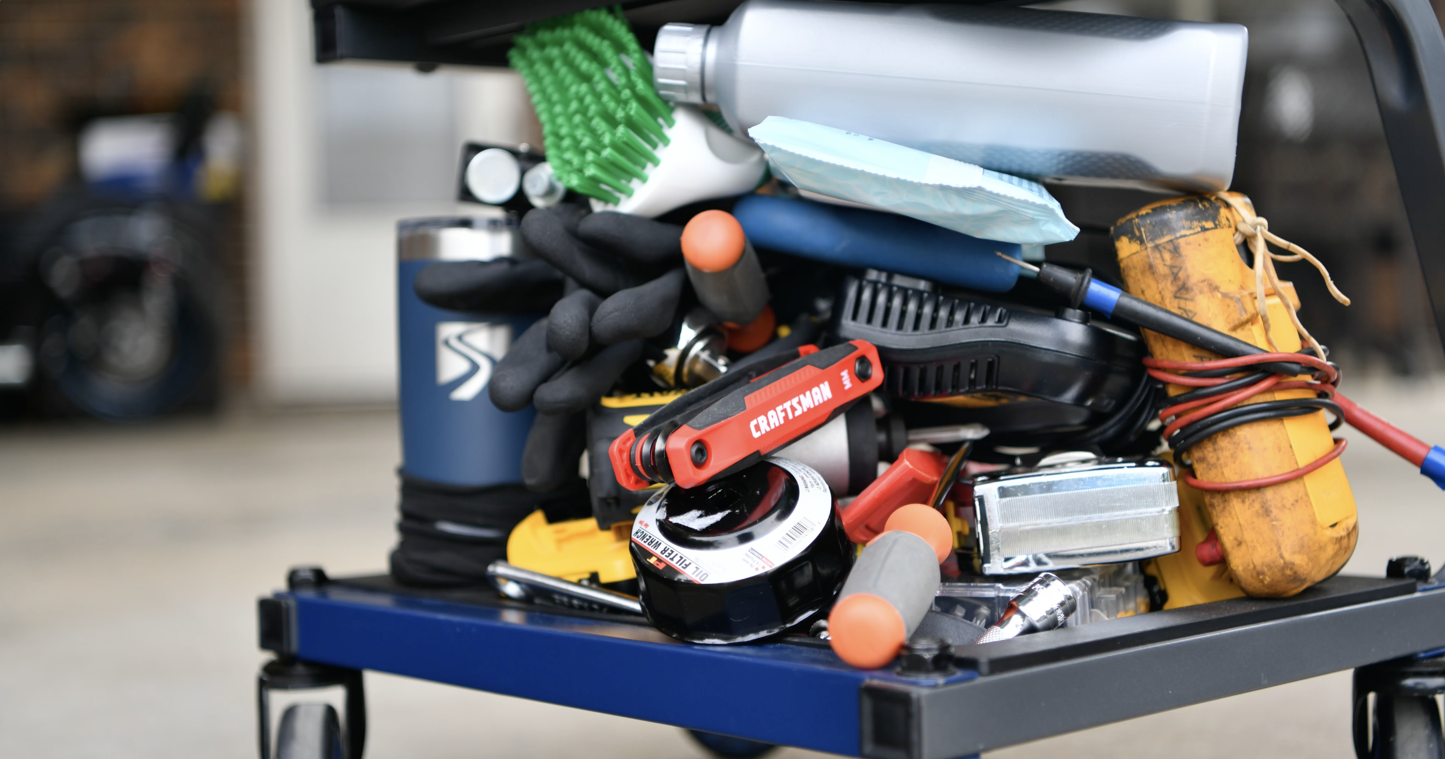 Amazon.com: URBANTRANSIT Fastback Shop Stool - 350 Lb Capacity